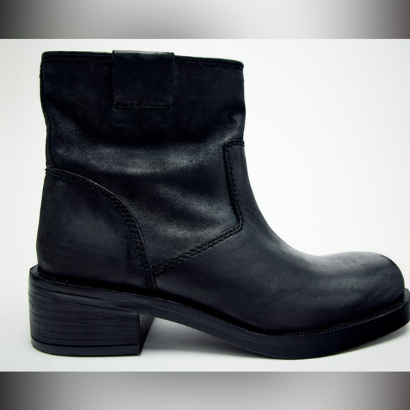 Zara Distressed Effect Leather Ankle Boots - Picture 5 of 9
